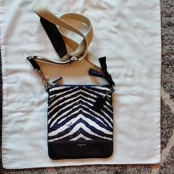 Coach Handbags - Coach Purple and White Zebra Pattern Bag With Luggage Tag